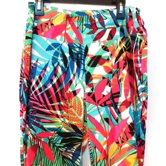 SUNNY LEIGH TROPICAL PARADISE CARMELLE FLARE BOTTOM SKINNY PANTS SIZE SMALL NWOT - Picture 4 of 6